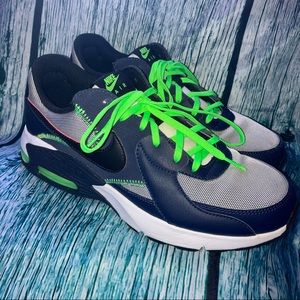 Men’s Nike Air Max Excee Size 9.5 in very good condition
